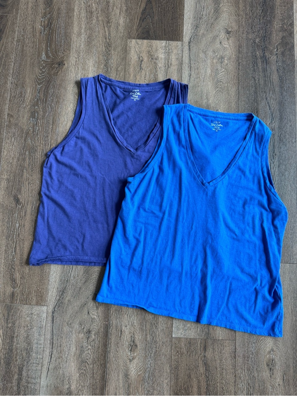 2-Pack V-Neck Tank Tops in Royal Blue and Navy Blue J Crew Size XL